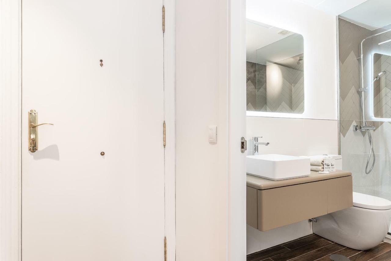 Waou Sol Es Mia - Corta Duracion Apartment Madrid Exterior photo