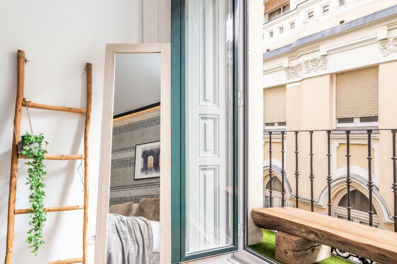 Waou Sol Es Mia - Corta Duracion Apartment Madrid Exterior photo